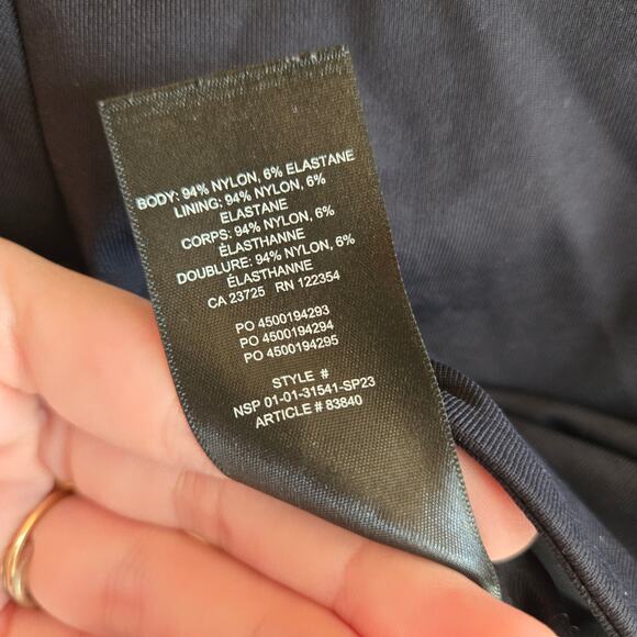 Aritzia Contour Crew Cropped Baby Tee Babaton Tshirt Blouse Small Black Y2K 90s - Picture 5 of 5